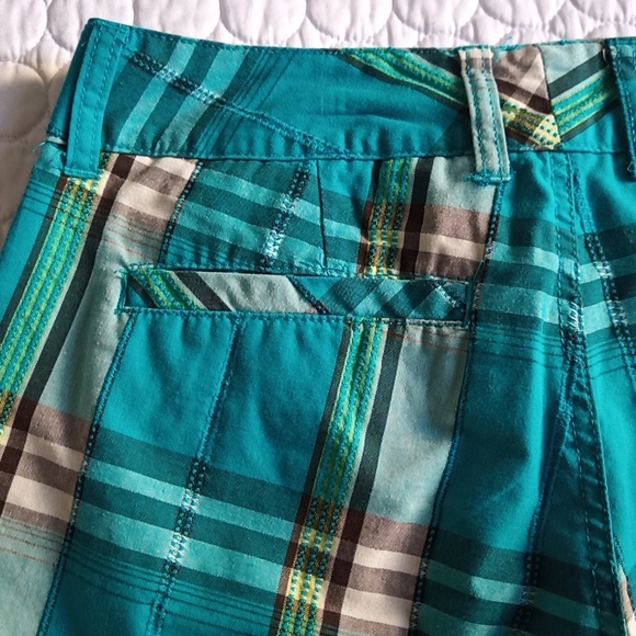 HURLEY Plaid Bermuda Walking Shorts Juniors sz 5 Small - Picture 6 of 7